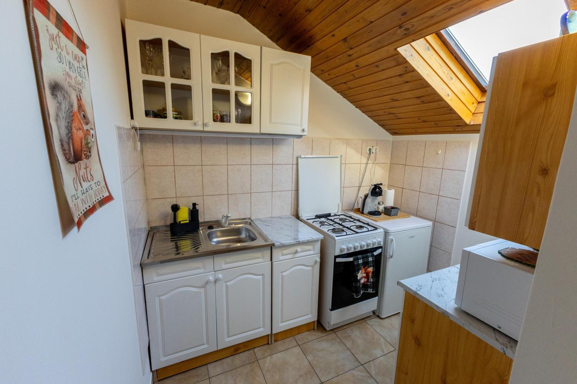 Kismokus Apartman Eger Zewnętrze zdjęcie